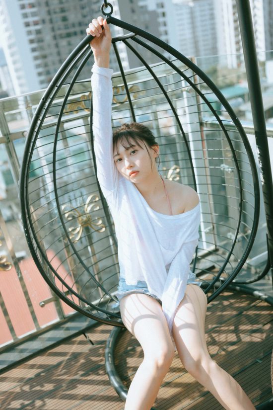 木﨑ゆりあ、3rd写真集帯コメントはブラックマヨネーズ・小杉竜一氏が執筆！「あの頃よりドキドキさせられてるやん！」